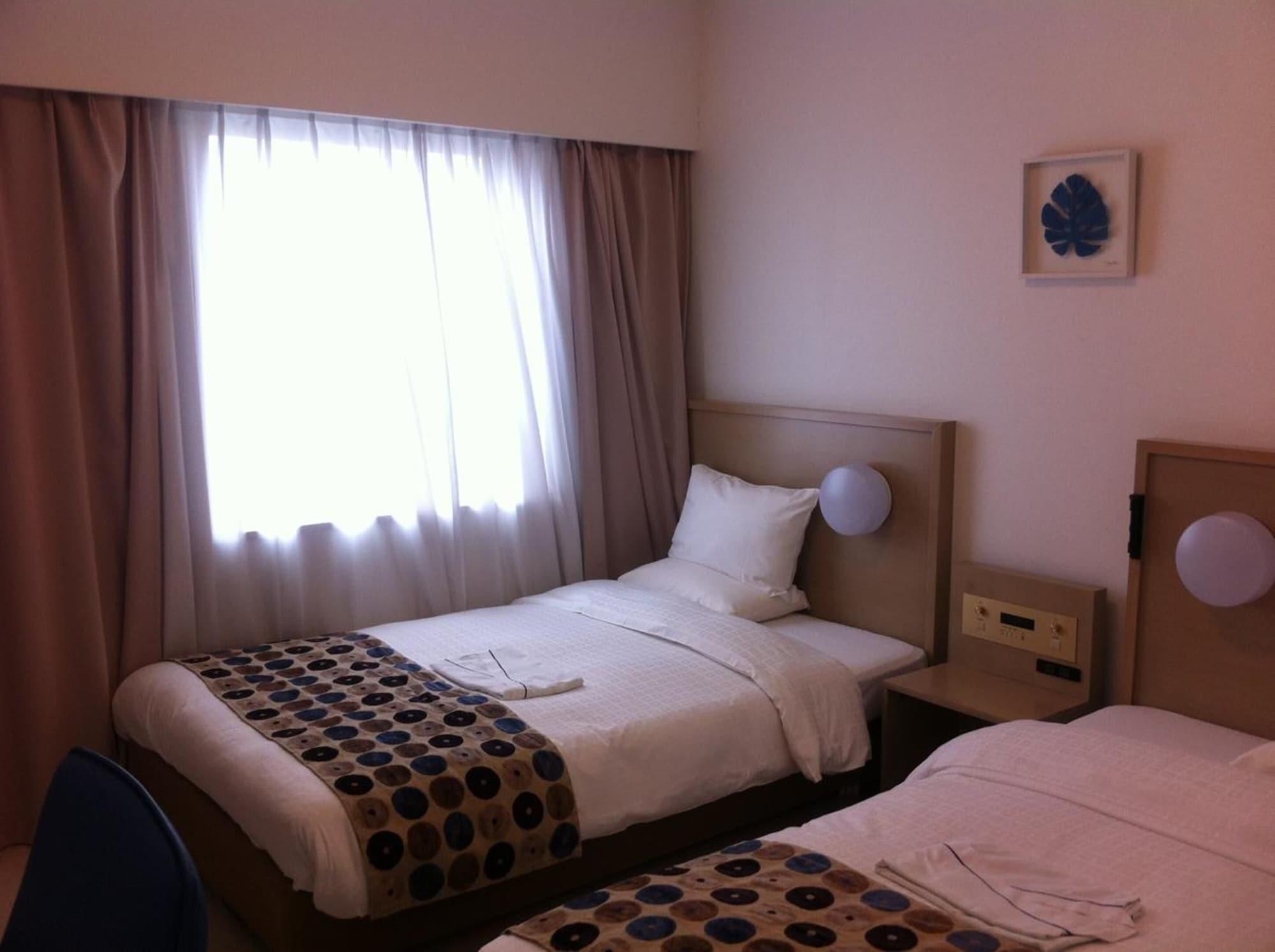 Smile Hotel Okinawa Naha Zewnętrze zdjęcie